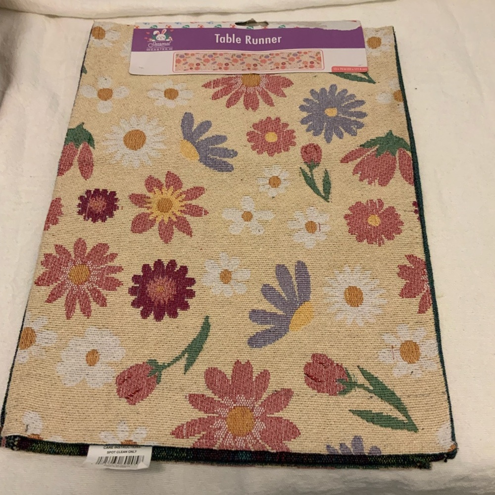 NWT  Table Runner - Cream with Multicolor Flowers 70x13